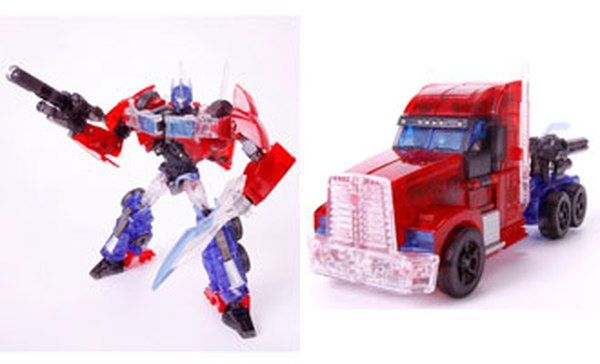 Official Transformers  Tokyo Toy Show 2012 Exclusives Optimus Prime Clear And Black Images  (4 of 4)